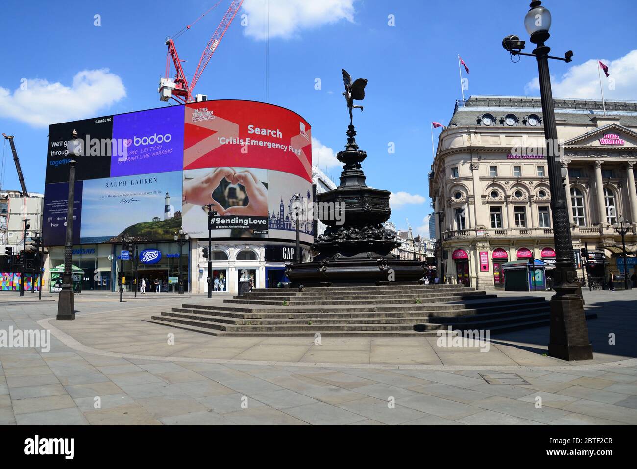 Ein verlassene Piccadilly Circus, während der 2020 Coronavirus Pandemic London Lockdown Stockfoto Ein verlassene Piccadilly Circus, während der 2020 Coronavirus Pandemic London Lockdown Stockfoto