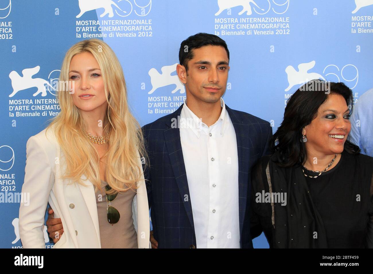 Riz Ahmed And Mira Nair Stockfotos Und Bilder Kaufen Alamy