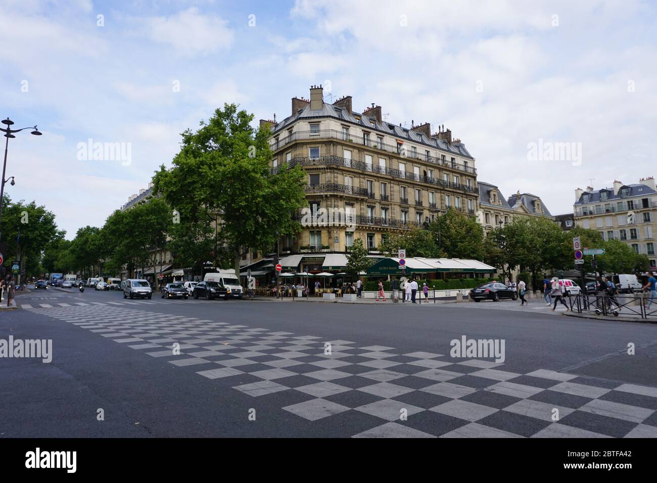 Alte Cafeterrasse in Paris, Frankreich Stockfoto