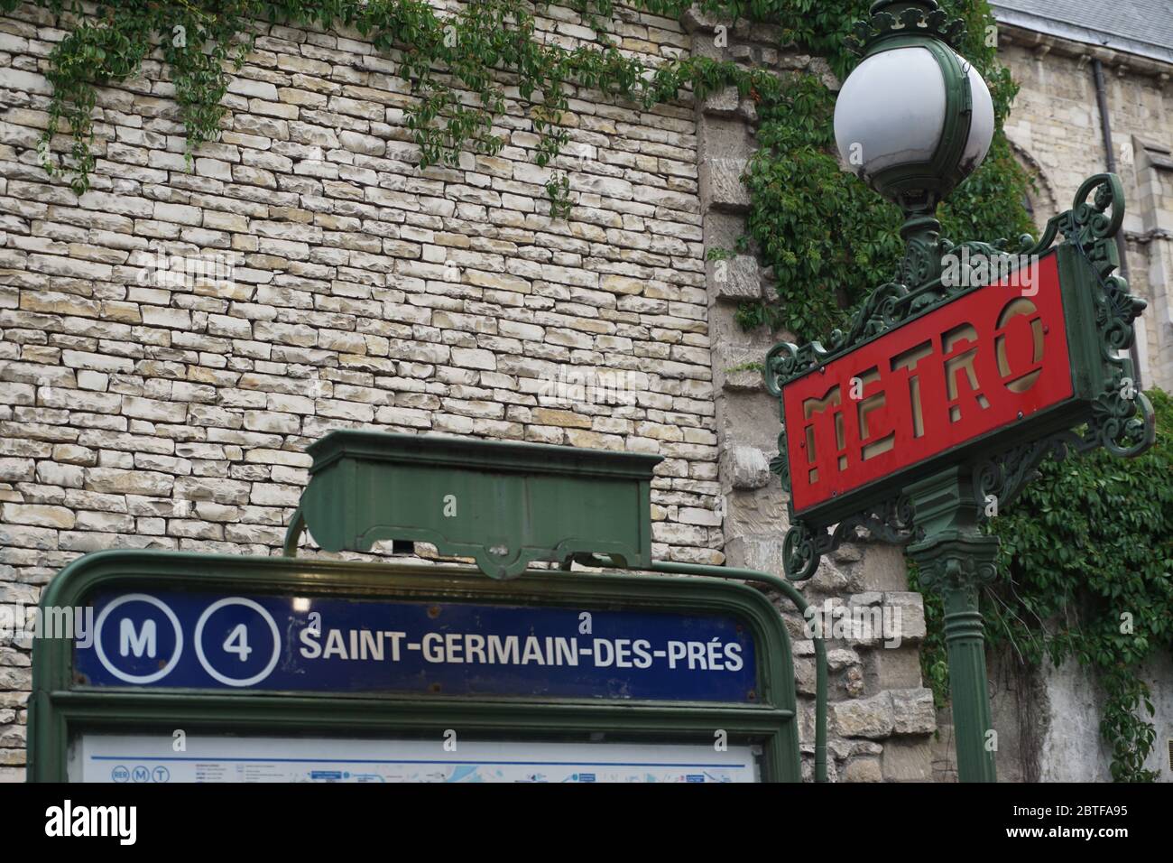 U-Bahn-Station Saint-Germain des Pres, Paris, Frankreich Stockfoto