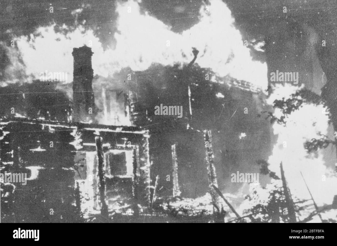 Smolensk Burns Operation Barbarossa - Deutsche Invasion Russlands, 1941 - 15. Division der Thüringer-Kurhessen Division Stockfoto