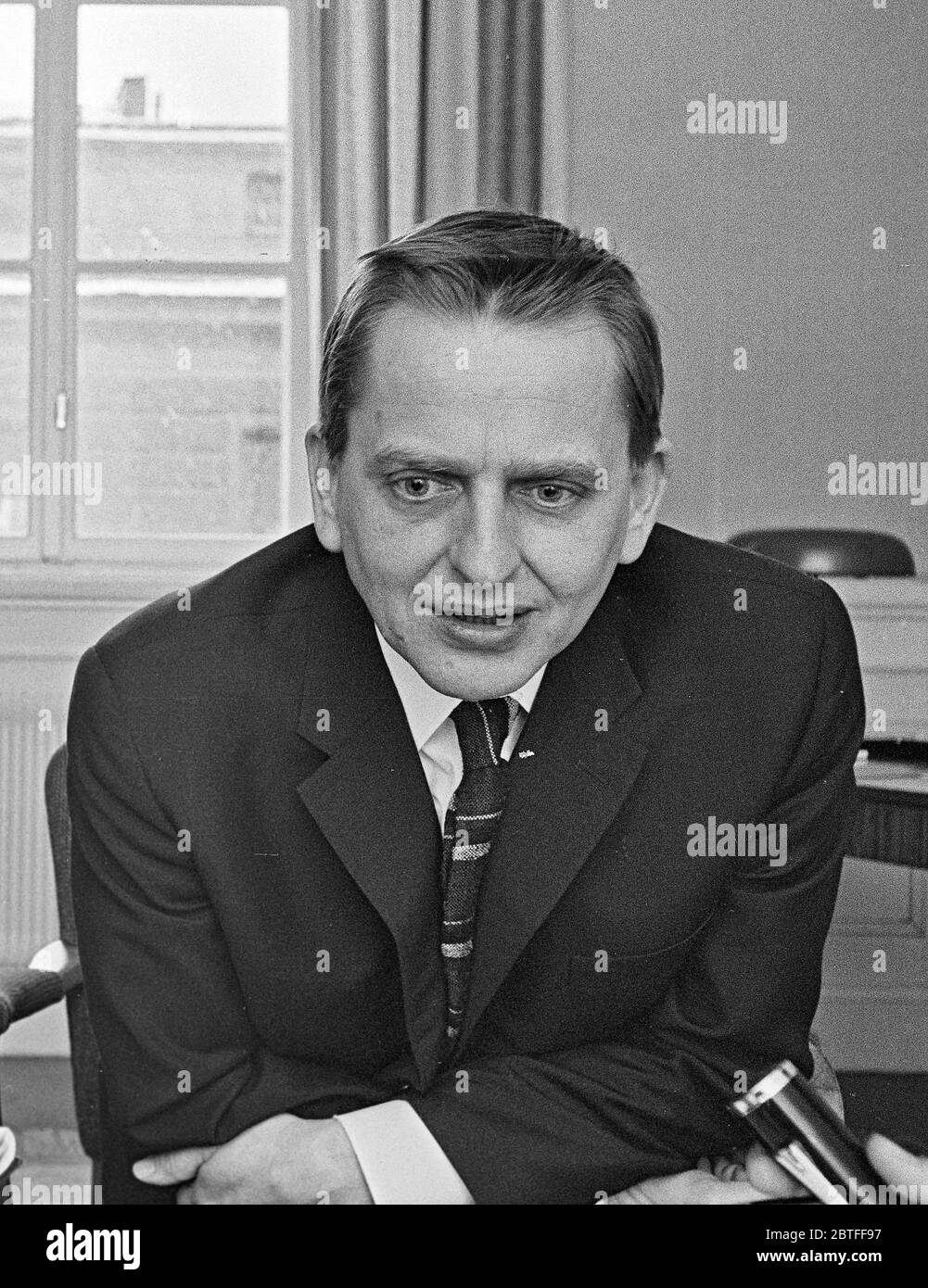 1966 , SCHWEDEN : der schwedische Politiker OLOF PALME ( 1927 - 1986 ) der schwedischen Sozialdemokratischen Partei , Premierminister zum Zeitpunkt seiner Ermordung . H Stockfoto