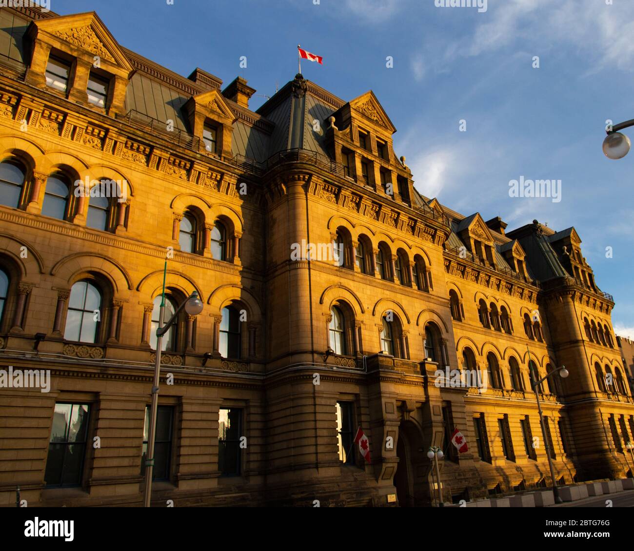 Das Büro des Premierministers und Privy Council Gebäude, das 1889 fertiggestellt wurde, in der Wellington Street 80 in Ottawa, Kanada. Stockfoto
