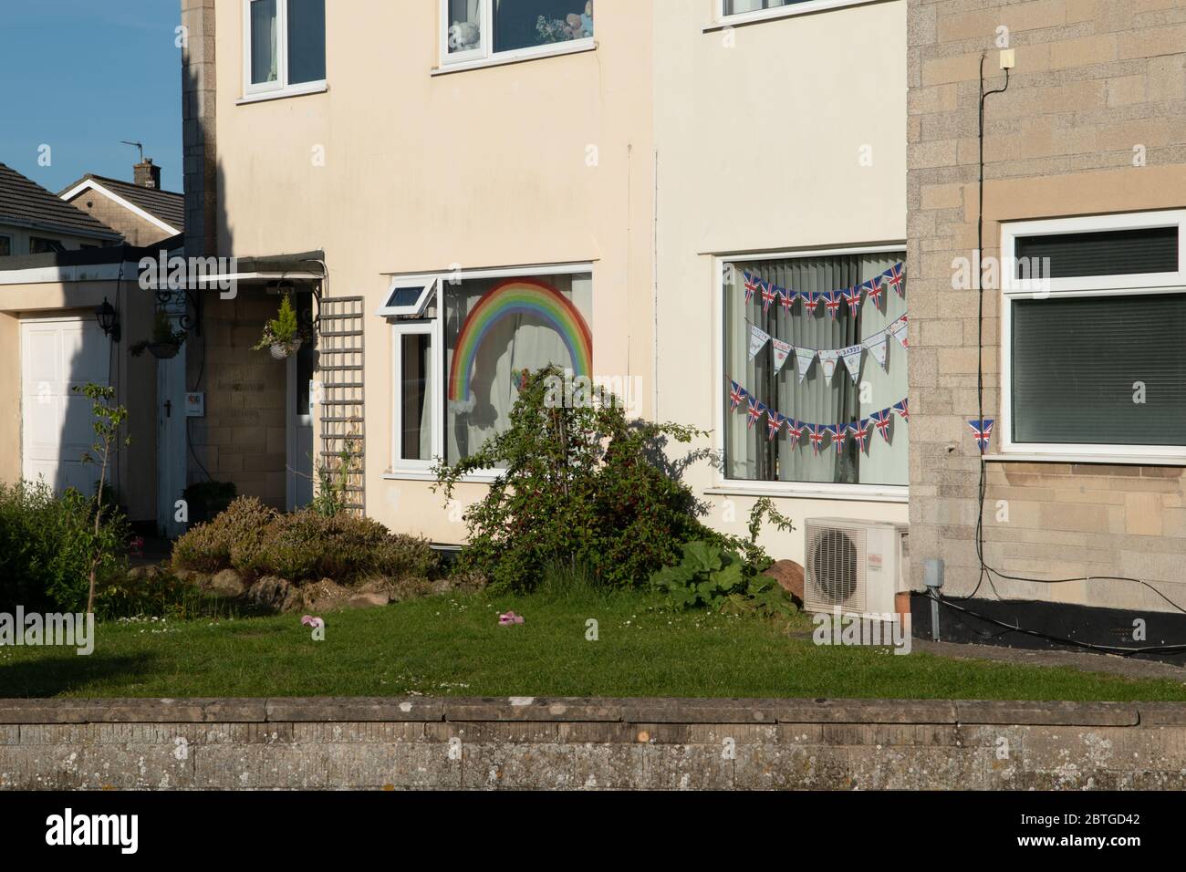Regenbogen Fensterdekoration, Frome, UK Stockfoto