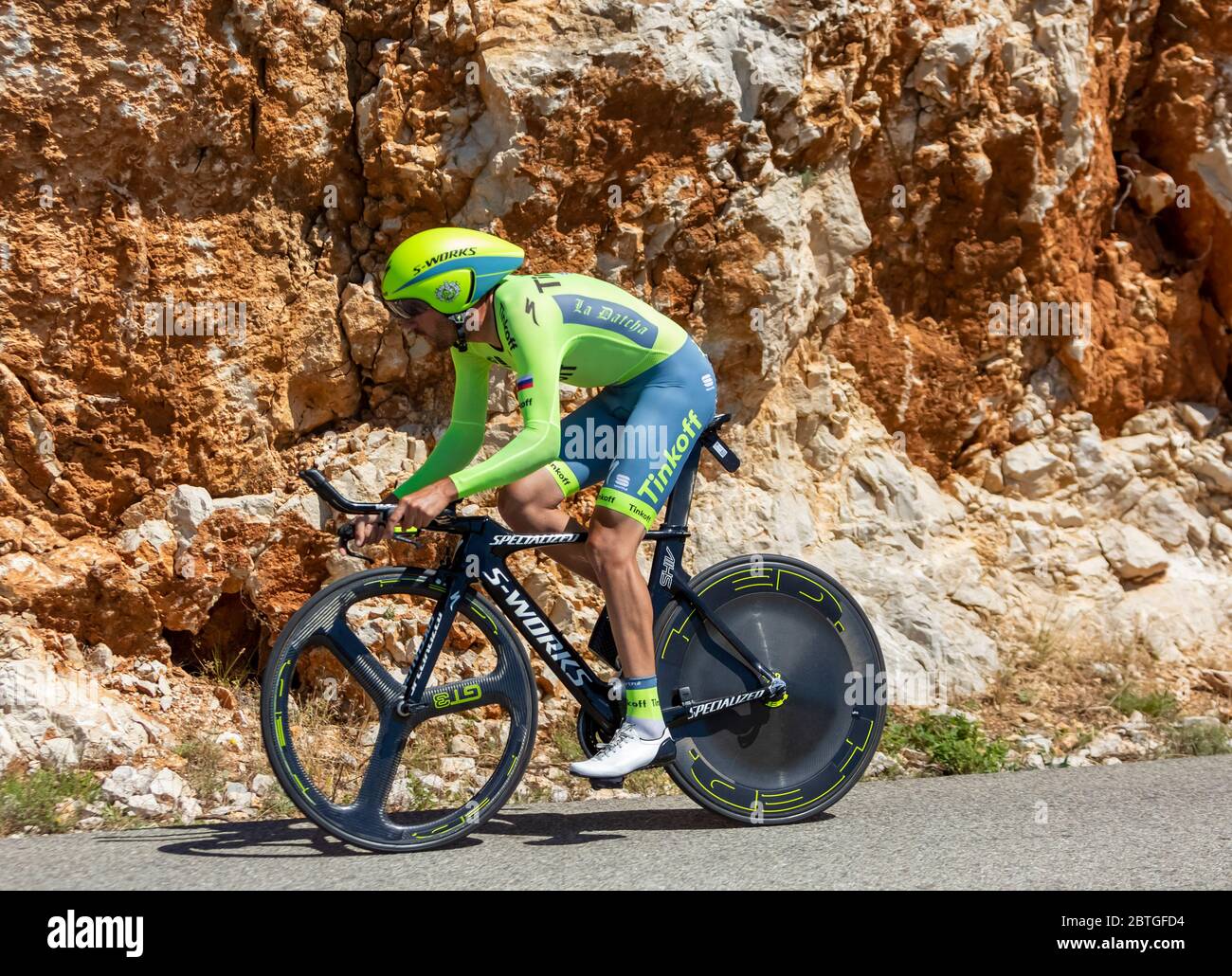 Col du Serre de Tourre, Frankreich - Juli 15,2016: Der kroatische Radler Robert Kiserlovski vom Tinkoff Team fährt während einer Einzelzeitfahrphase in Stockfoto