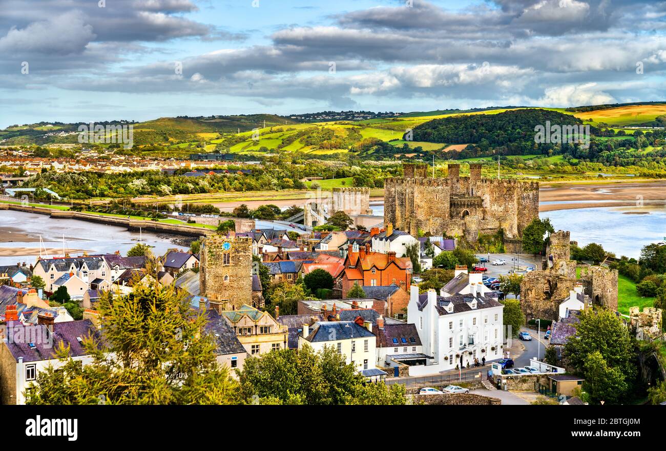 Panorama von Conwy mit Conwy Castle in Wales, Großbritannien Stockfoto