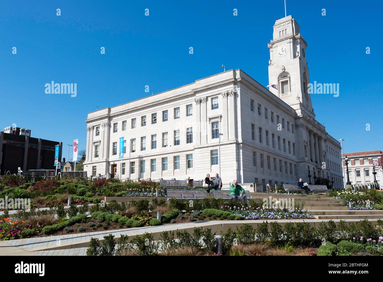 Das beeindruckende Rathaus aus weißem Stein im Zentrum von Barnsley, South Yorkshire Stockfoto