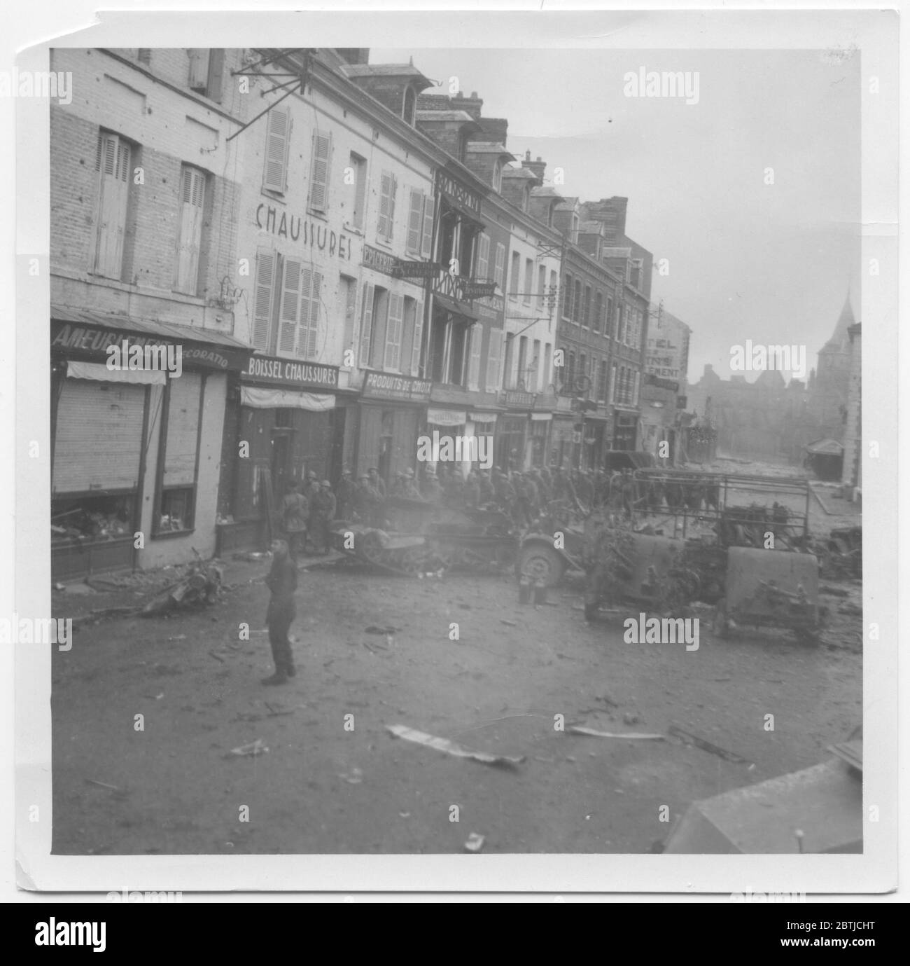 Fotografien, die militärische Aktivitäten in Frankreich, Mai - Juni 1940. Inklusive Fotografien von Rommel, Guderian, Dreiz, Bottcher, General Garaboldi, Lucie Rommel, Aufnahmen von Rommel mit Hitler. Fotos von ankommenden und in Aktion kommenden Geräten und Truppen aus der persönlichen Sammlung von Rommel. Stockfoto