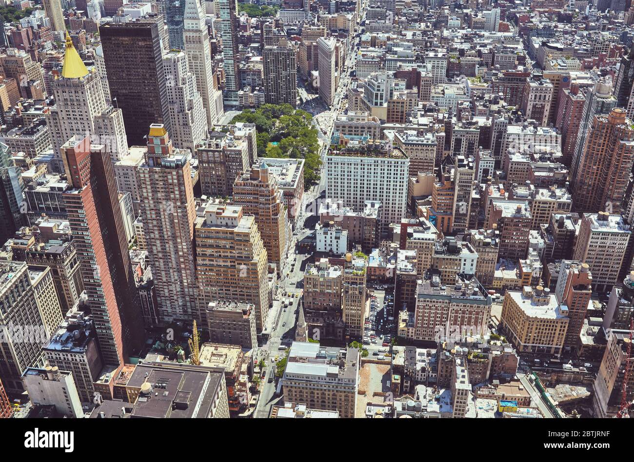 Luftaufnahme von Manhattan, Farbtonierung angewendet, New York City, USA. Stockfoto