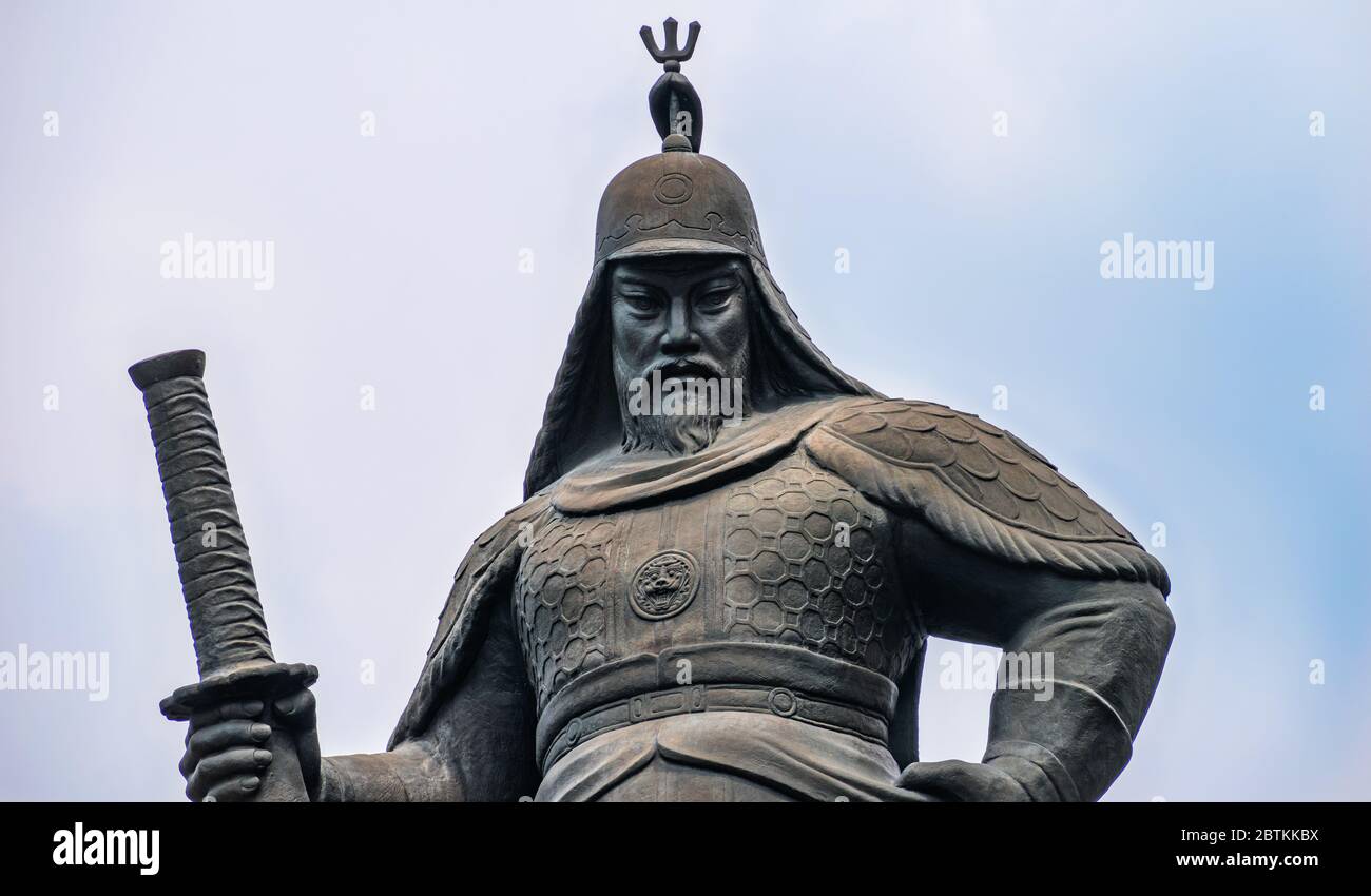 Die Statue des koreanischen Admirals und Generals Yi Sun Shin, am ...