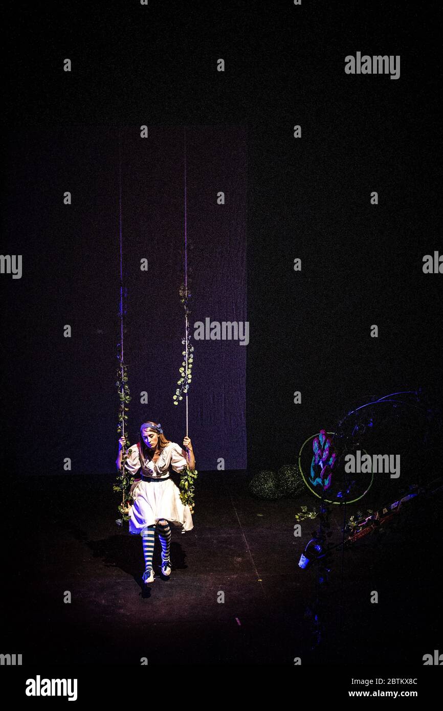 Alice im Wunderland im Theater Stockfoto