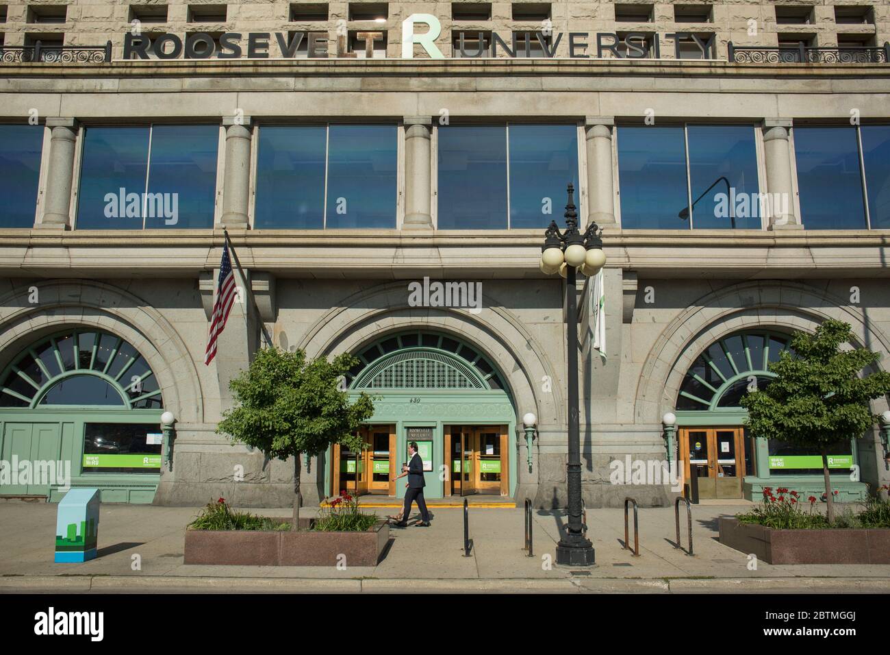 Horizontale Ansicht der Eingänge des Auditorium Building in der 430 S. Michigan Ave, Chicago, Illinois, USA Stockfoto
