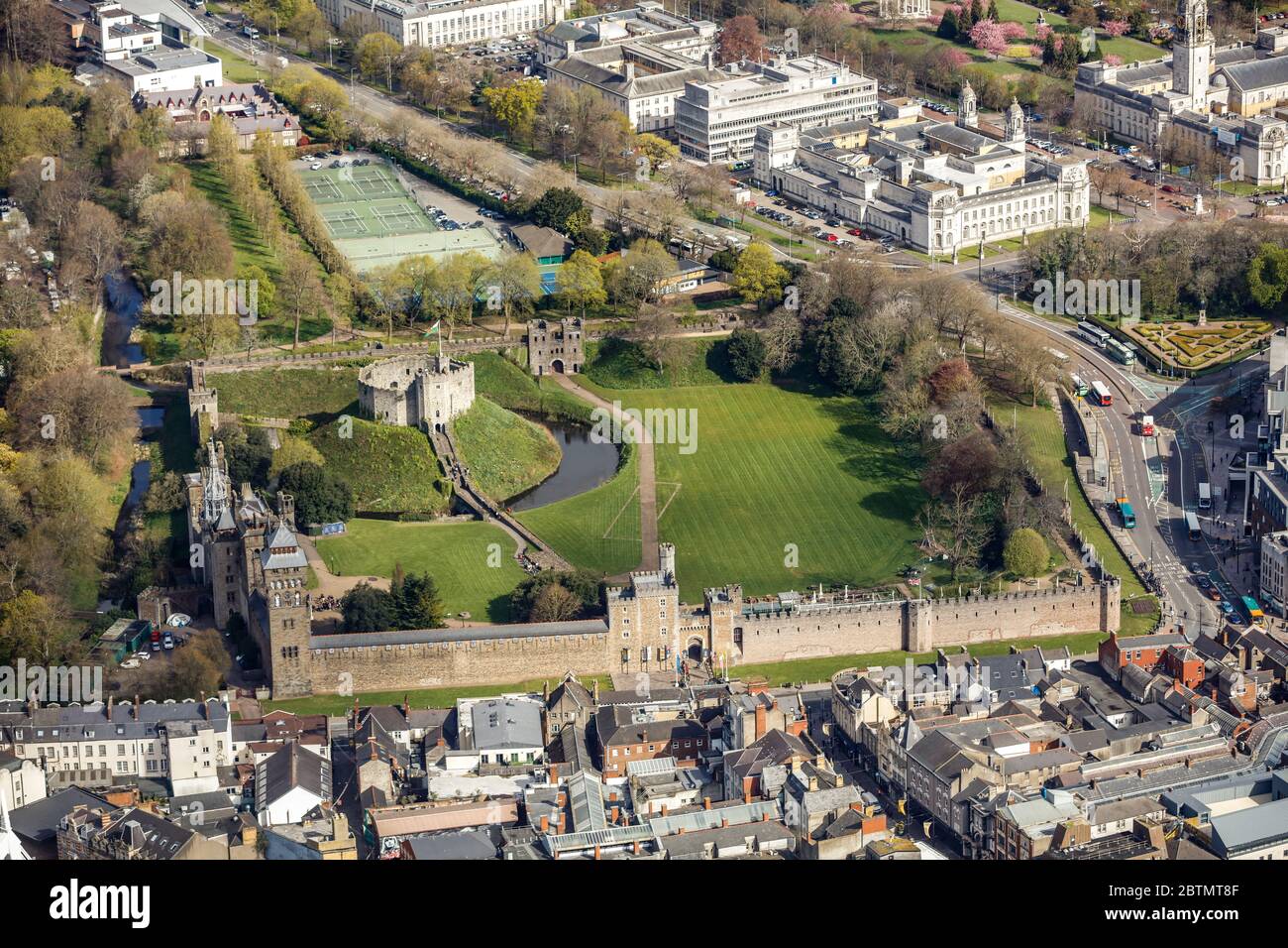Luftaufnahme von Cardiff Castle in Wales Stockfoto