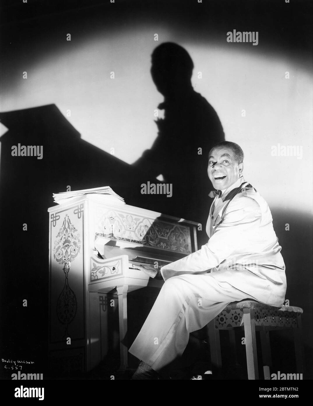 DOOLEY WILSON Porträt als Sam in CASABLANCA 1942 Regisseur MICHAEL CURTIZ Musik Max Steiner Warner Bros. Stockfoto