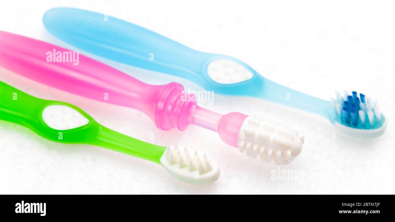 Noch immer leben Beißringe und Zahnbürste Stockfoto