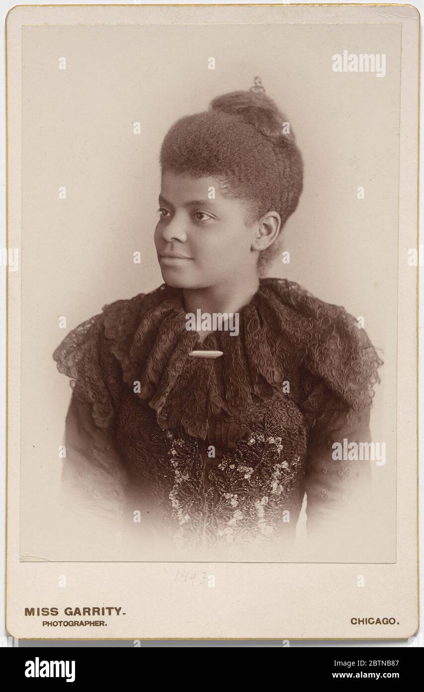 Ida B. WellsBarnett. Geboren Holly Springs, MississippiDie Tochter ehemaliger Sklaven, Ida B. Wells verklagte die Chesapeake, Ohio, und Southwestern Railway im Jahr 1883, nachdem sie von ihrem Sitz gezerrt wurde, weil sie sich weigerte, zu einem getrennten Triebwagen zu ziehen. Stockfoto