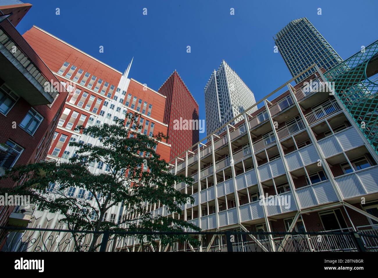 Turfmarkt/Wijnhaven, Den Haag und Umgebung. De Resident ist ein Großprojekt in Spuikwartier. Wohnungswesen Regierung, Wirtschaft, Sozial- und nicht- Stockfoto