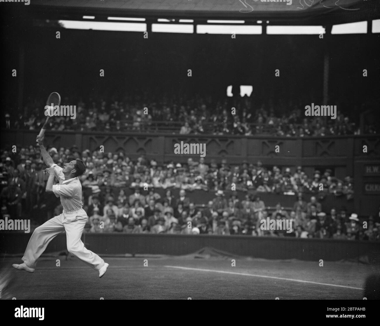 Tennis in Wimbledon . K H Kingsley im Spiel . 30 Juni 1929 Stockfoto