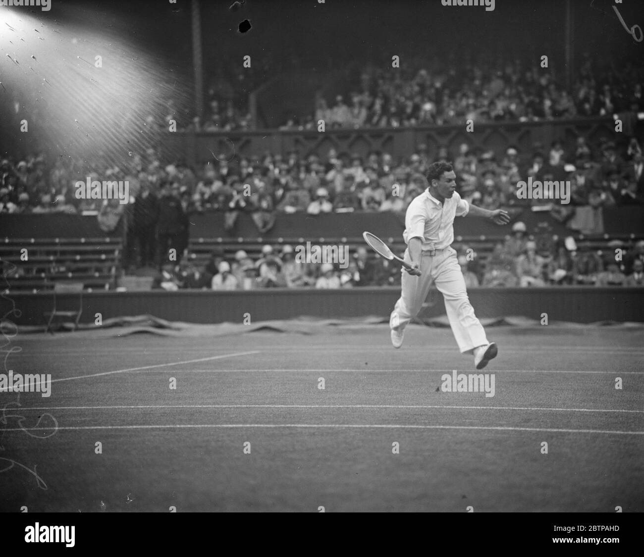 Tennis in Wimbledon . J Gregory im Spiel . 24 Juni 1929 Stockfoto
