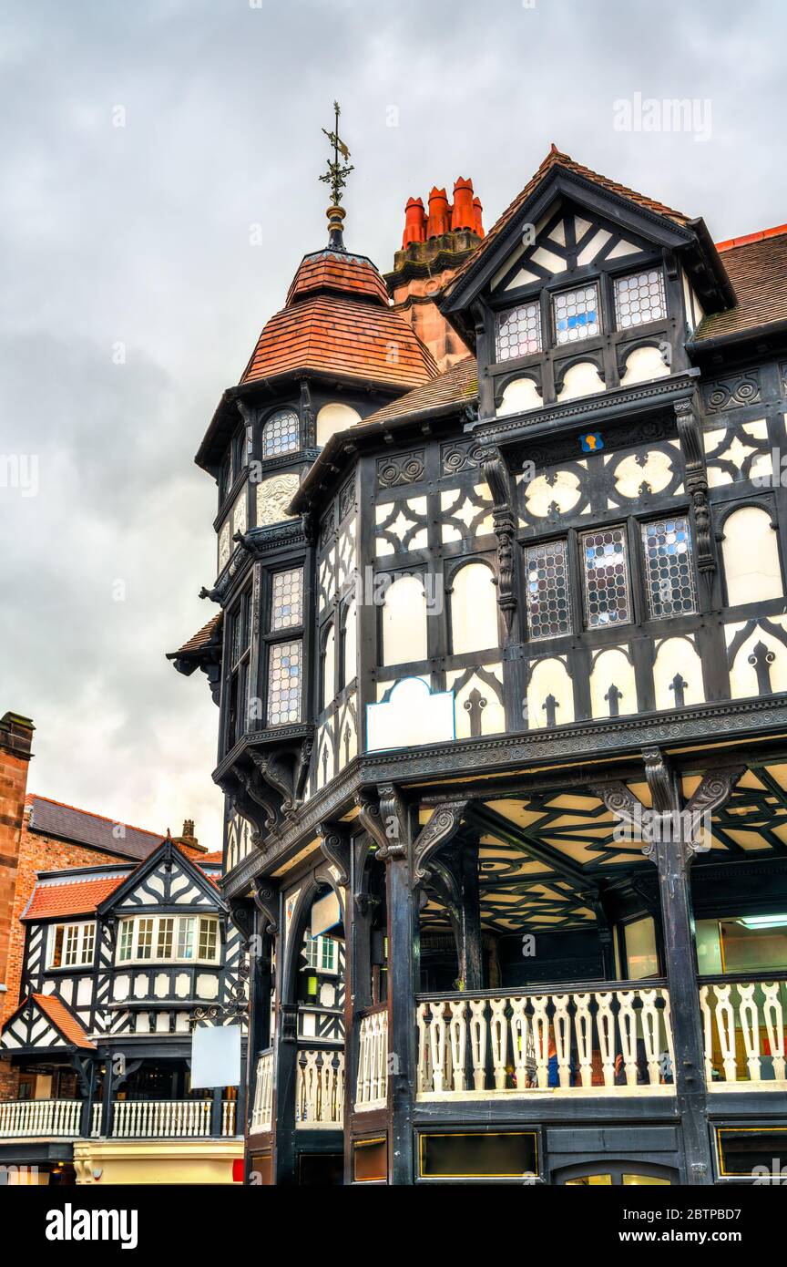 Traditionelles Haus im englischen Tudor-Stil in Chester, England Stockfoto
