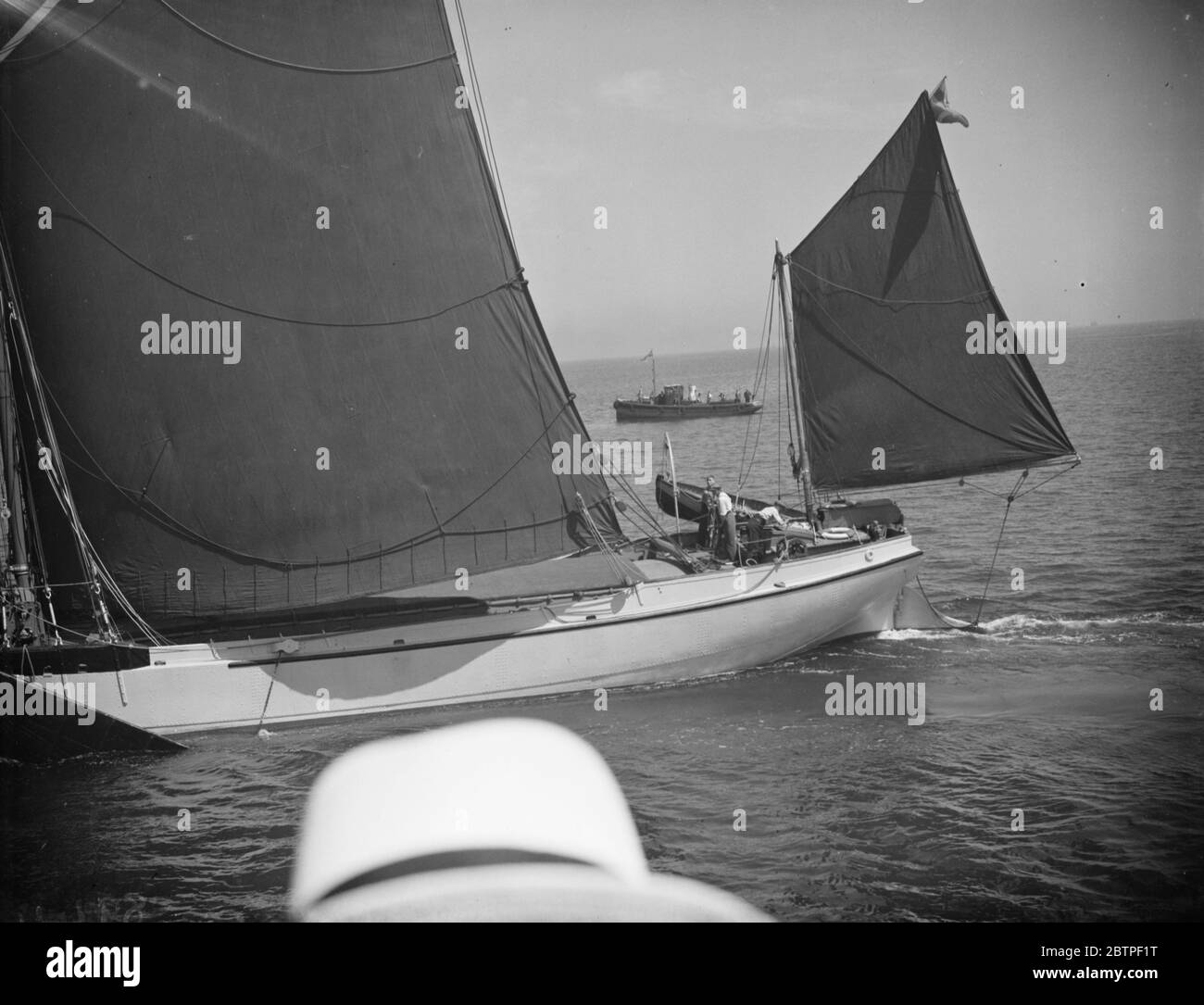 Thames Barges Rennen . Die Bargen runden den Punkt. 1938 Stockfoto