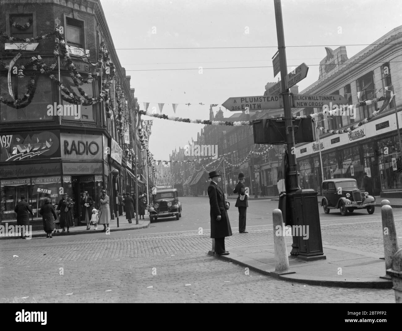 Krönungsdekorationen im Woolwich . Mai 1937 Stockfoto
