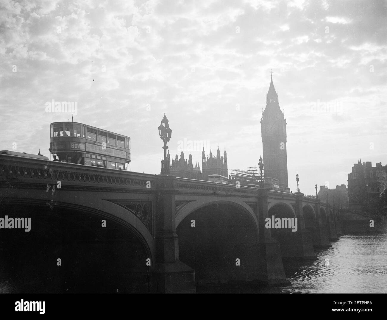 Gewitterwolken über London . Bis 11. August 1932 Stockfoto