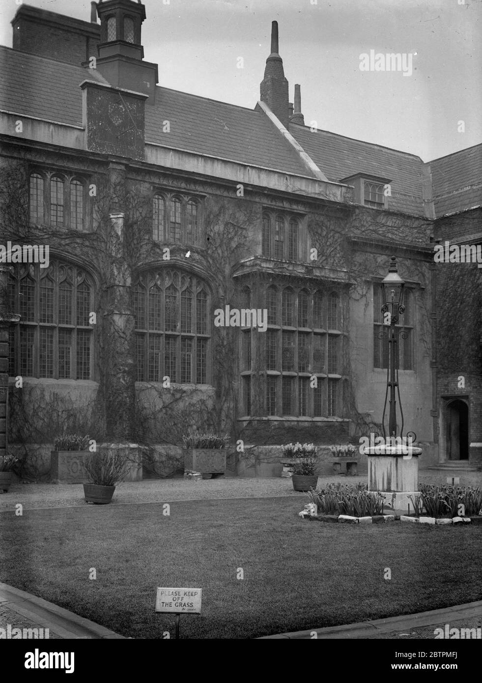 Die Kartause . Das Kartause ist ein ehemaliges Kartäuserkloster in London, nördlich des heutigen Kartause Square. 12. April 1936 Stockfoto