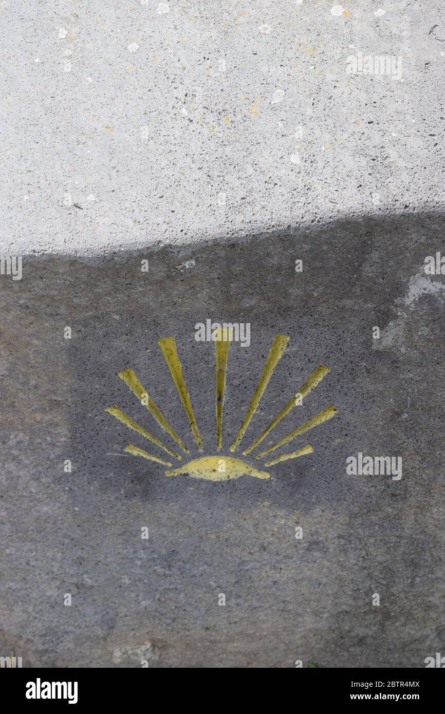 Sonnensymbol für den jakobsweg Stockfoto