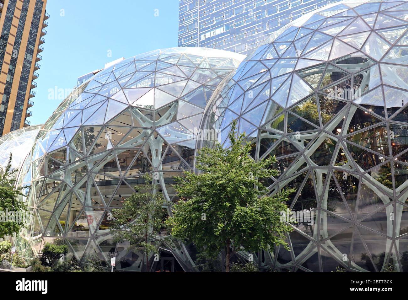 Die Amazon Spheres, die am Hauptsitz von Amazon in Seattle abgebildet sind. Stockfoto