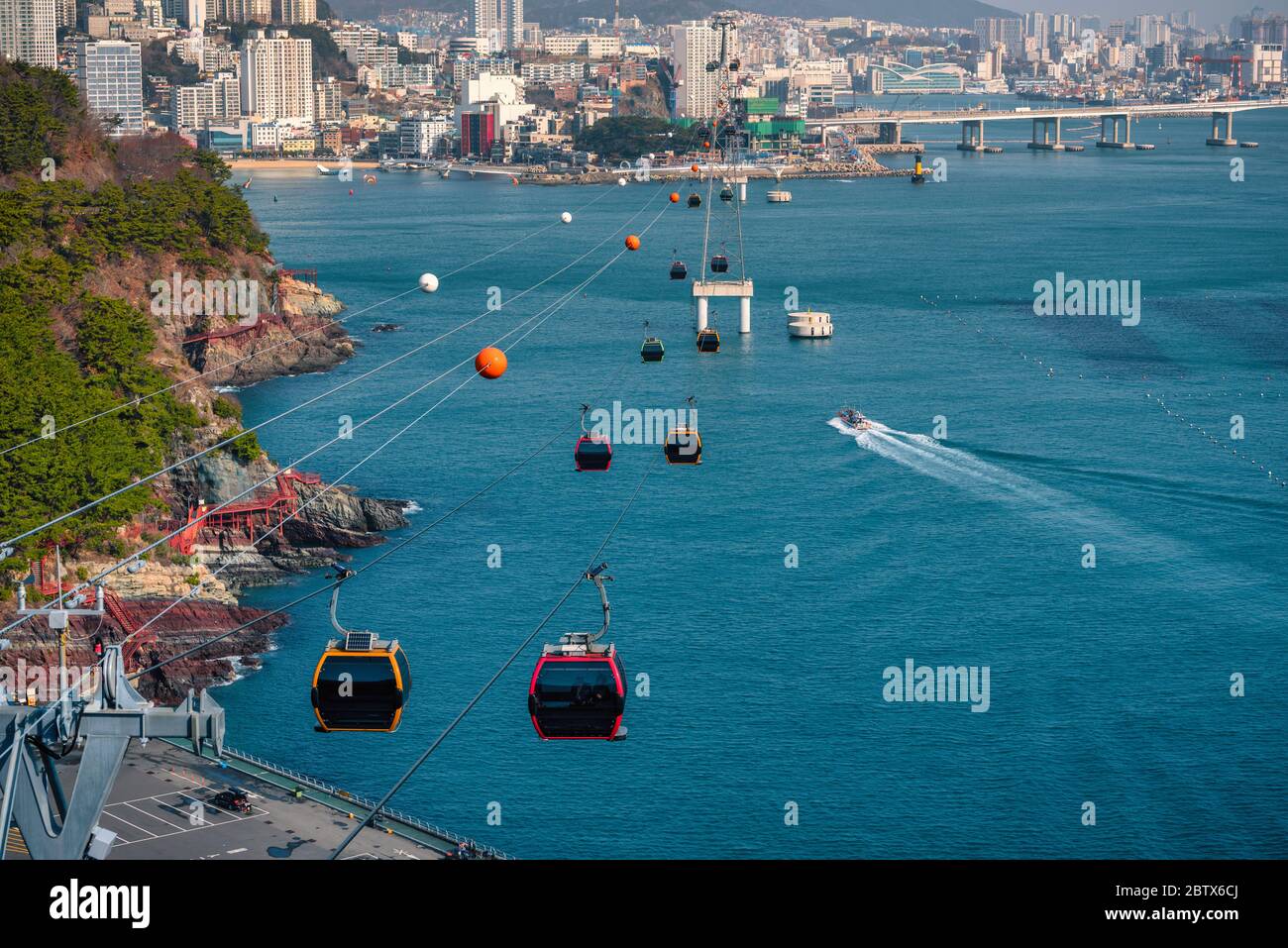Busan Stadt mit Haeundae Strand in Busan, Süd Gyeongsang Provinz, Südkorea. Stockfoto
