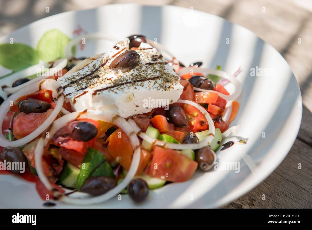 Zypriotischer dorfsalat -Fotos und -Bildmaterial in hoher Auflösung – Alamy