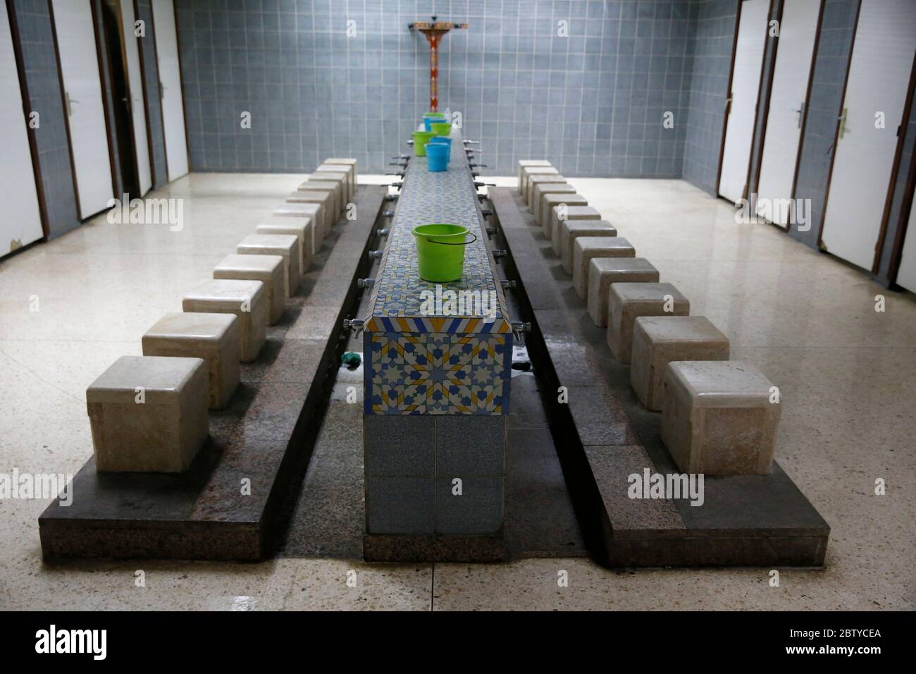Badezimmer für rituelle Wäsche, Hassan II Moschee, Casablanca, Marokko, Nordafrika, Afrika Stockfoto