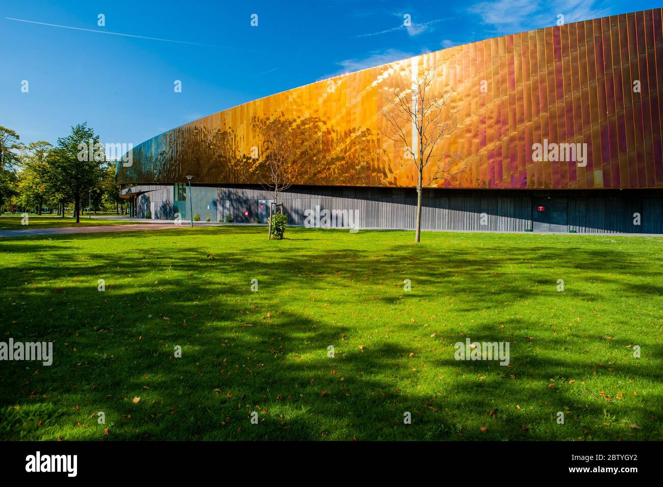 Sportcampus Zuiderpark, Den Haag, Niederlande. Ist ein mehrfach preisgekröntes Sportzentrum mit 50 Millionen Euro. Der 33,000 m2 große Sportcampus wurde von Arc entworfen Stockfoto