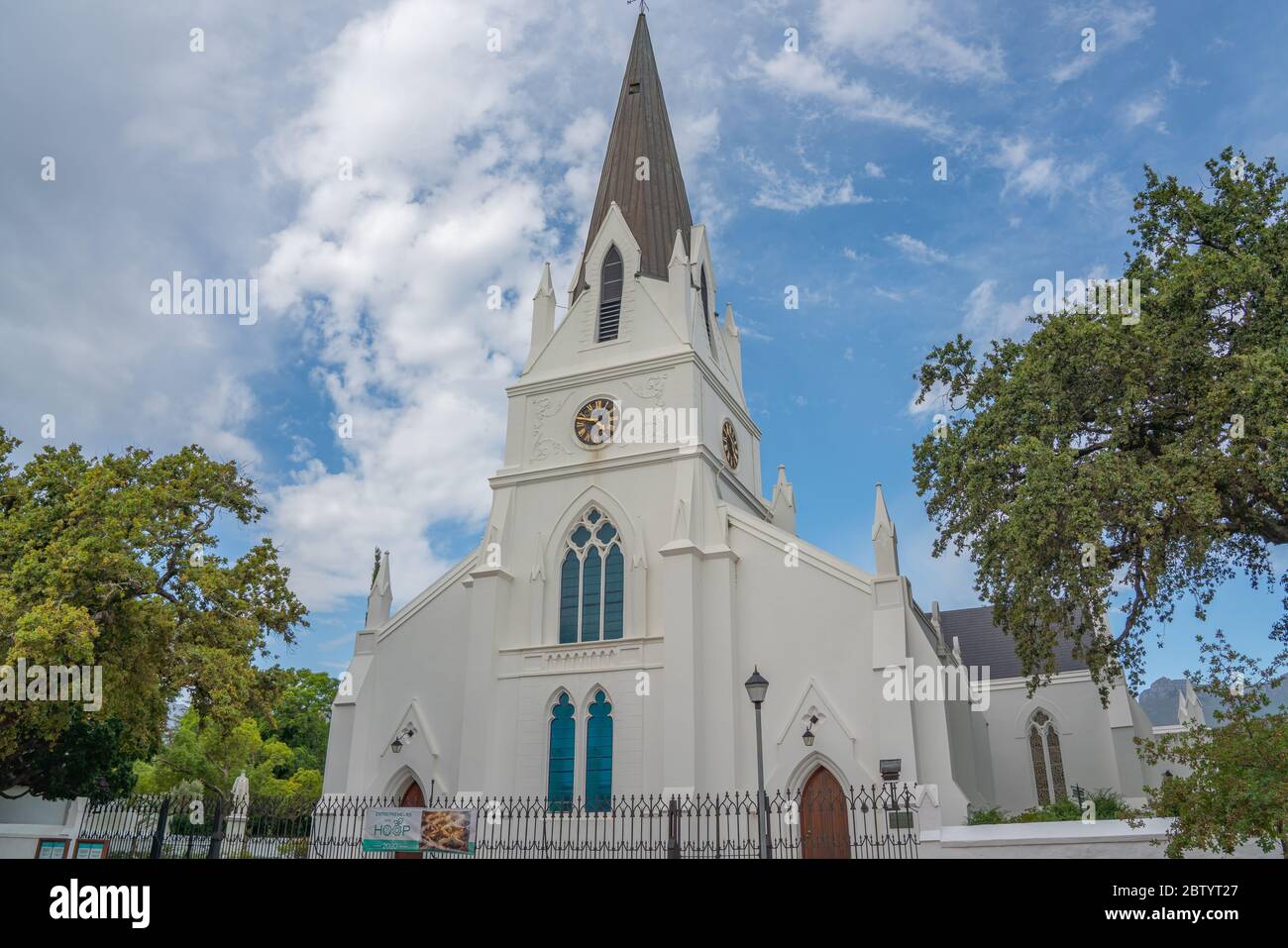 Stellenbosch, Südafrika, 01. Februar 2020. Ansicht der Mutterkirche von Moederkerk, typisches Beispiel der überlieferten kapholländischen Architektur Stockfoto