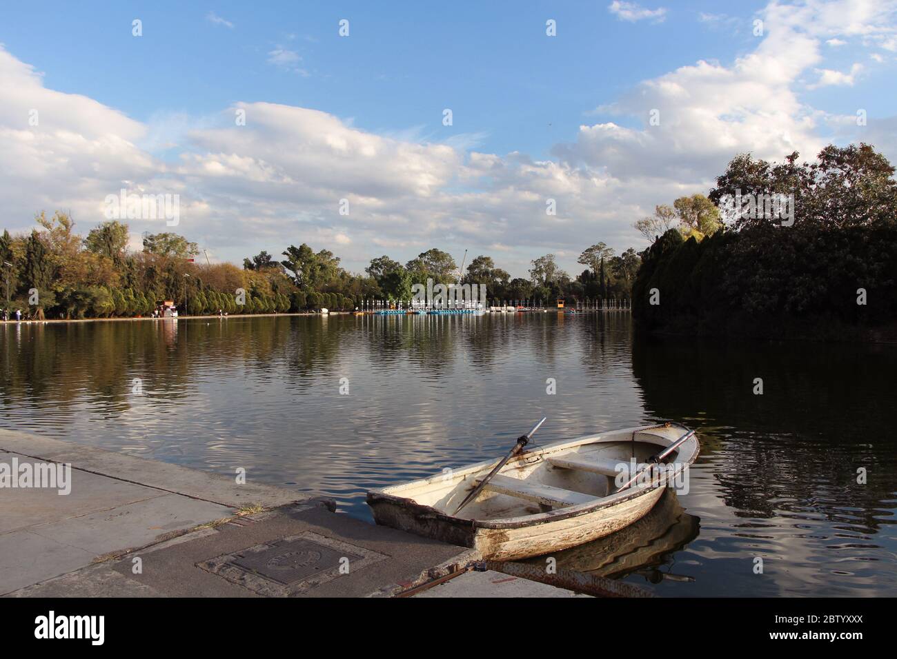 Blick auf den See des Chapultepec Parc, Teil II, Mexiko-Stadt Stockfoto