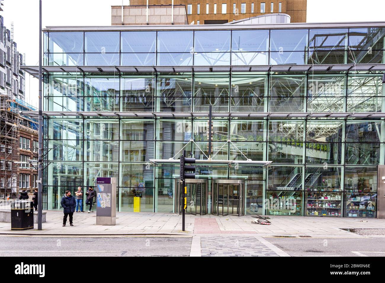 Das Capital Building, Old Hall Street, Liverpool. Glasfassade zum größten Bürogebäude der Stadt. Stockfoto