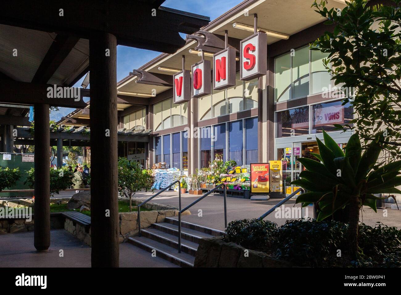 Außenansicht des Vons-Supermarkts Stockfoto