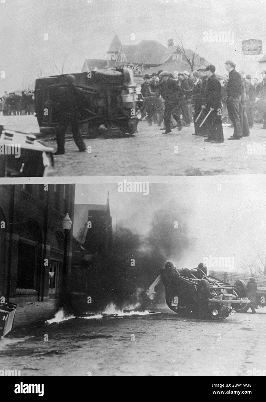 Streikende stürzten und zündeten Polizeiautos an. Heftige Unruhen, in denen Polizei und andere Autos wurden angegriffen und verbrannt von Streikenden brachte die Stadt Albert Lea, Minnesota, an den Rand des Kriegsrechts. Die Streikenden gehören der American Gas Machine Company an. Die Polizei benutzte große Mengen an Tränengas, um die Ordnung wiederherzustellen, und nach der Beendigung des Streiks verurteilte Gouverneur Elmer A. Benson die Verwendung von Gasangriffen, die sie als Empörung und eklatante Verweigerung der Bürgerrechte bezeichnete. Foto zeigt: - oberes Bild - Randalierer, die ein Polizeiauto in Albert Lea, Minnesota kicken - die Stockfoto