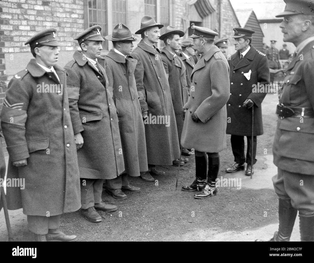 Königlicher Besuch in Lincoln. Inspektion britischer und amerikanischer Verwundeten. April 1918. Stockfoto