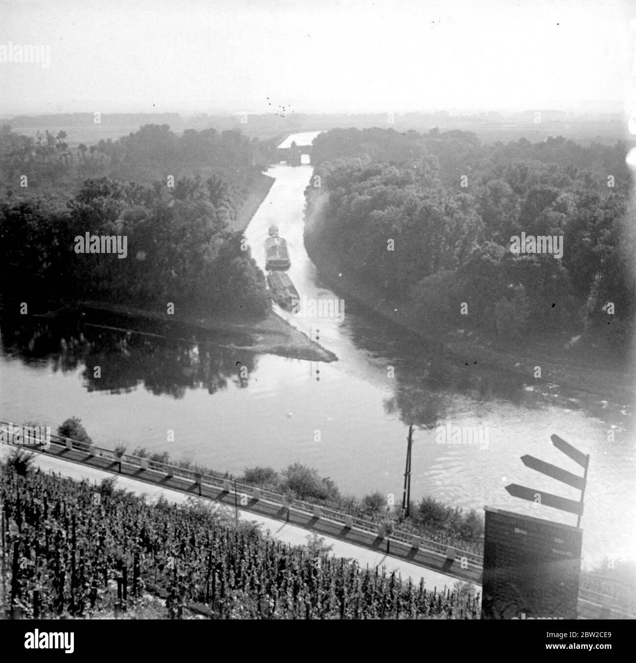Kreuzung der Moldau (Moldau) und Labe (Elbe) Flüsse in der Nähe von Melnik, Tschechoslowakei. [Kein Datum] Stockfoto