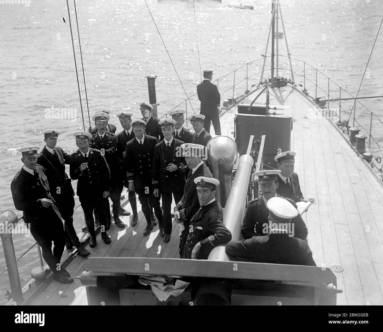 Die Flotte bei Spithead. Fliegende Offiziere an Bord ihres Elternschiffes. Stockfoto