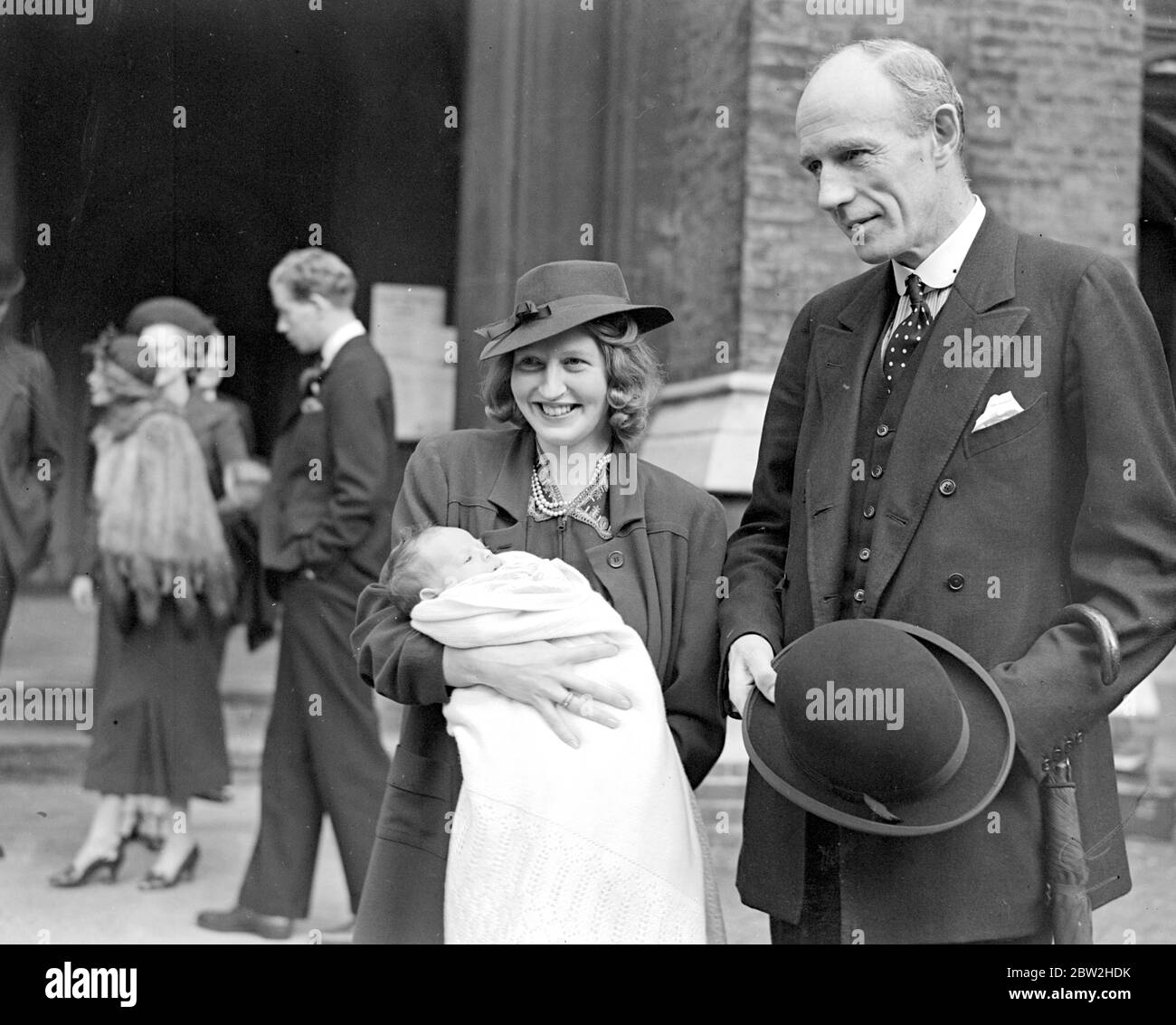 Frau C. Wood mit Baby und Lord Halifax. 10. Oktober 1938 Stockfoto
