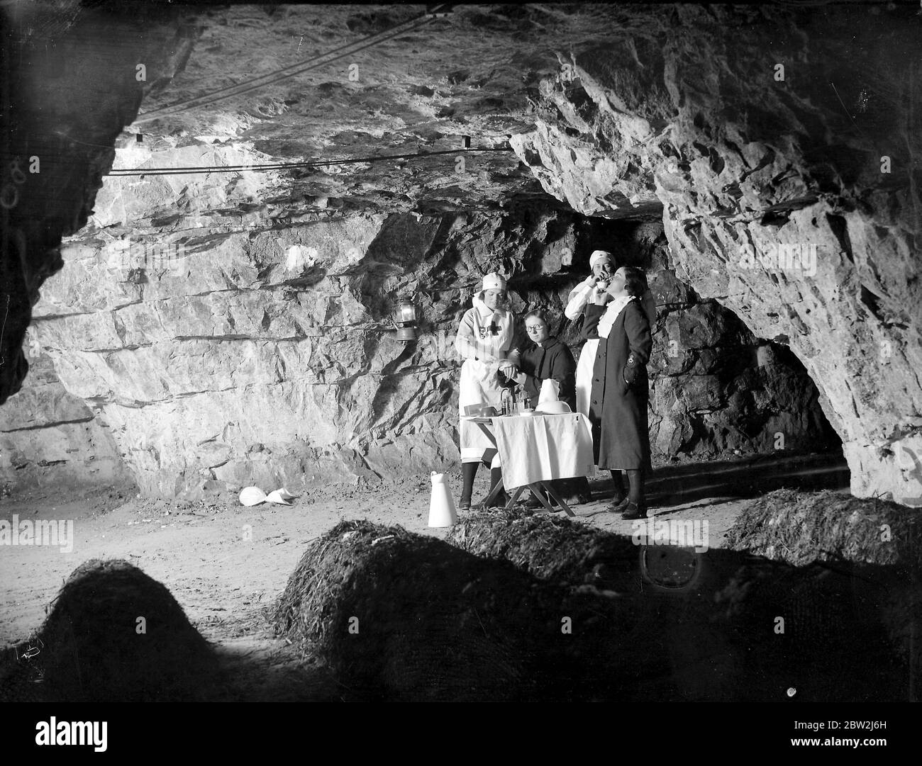 Gasangriff (Chislehurst Caves). 1934 Stockfoto