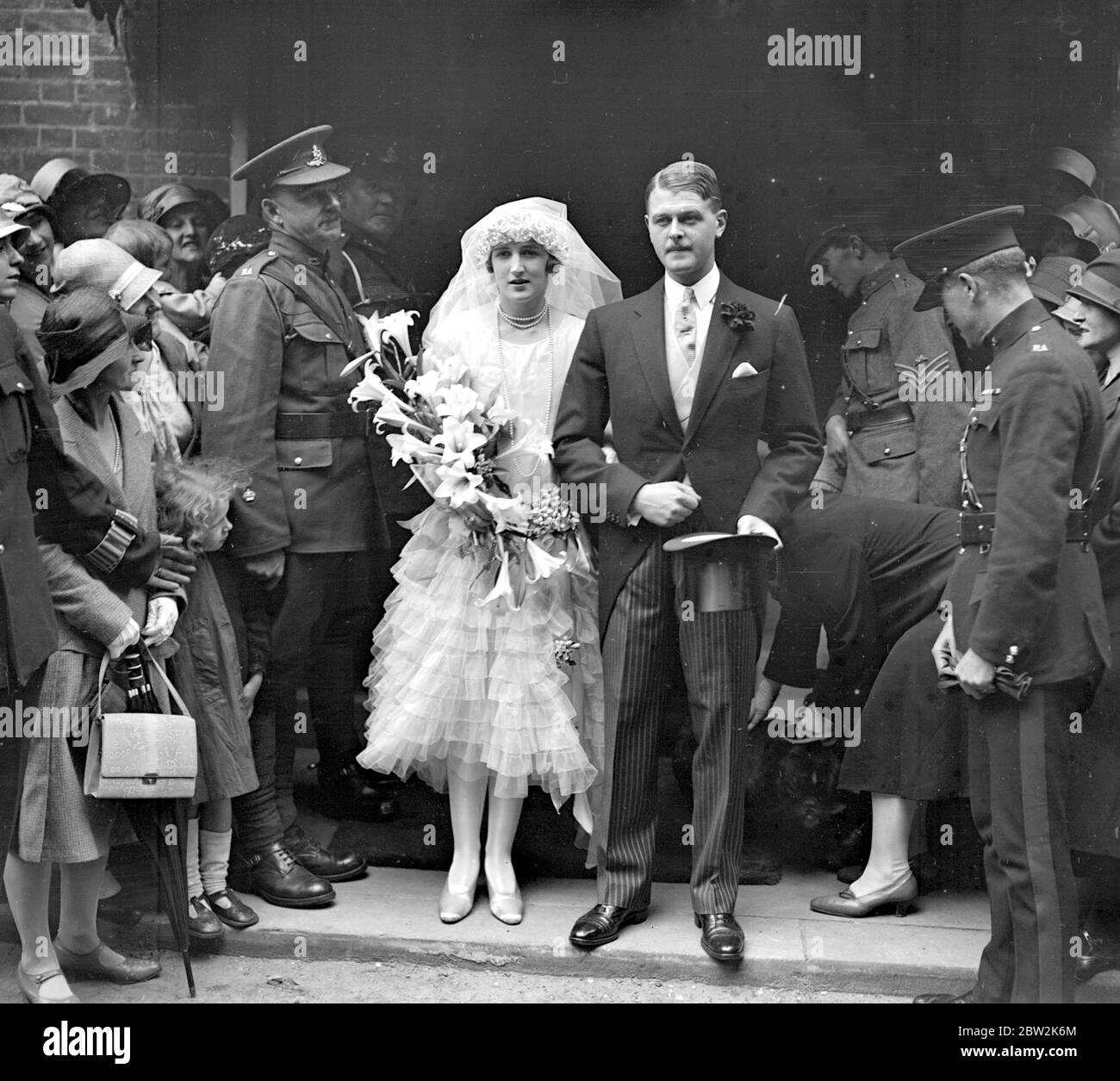 Hochzeit von Sir Robert Black und Miss Ivy Wilson in Holy Trinity, Brompton, London. 21 Juni 1927 Stockfoto