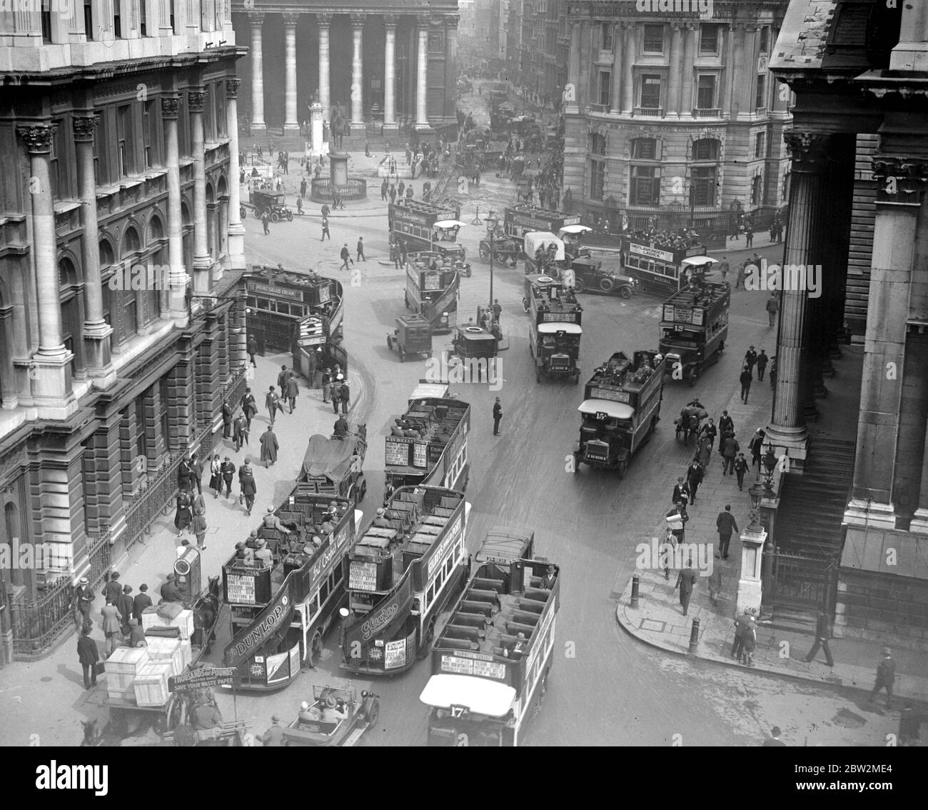 London. Verkehr an der Bank. Stockfoto