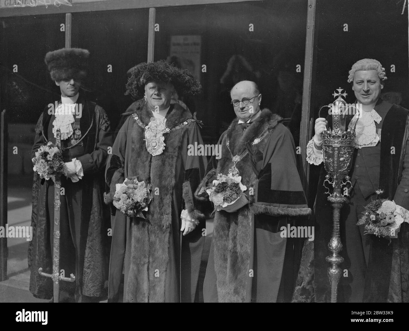 Anwesend und neuer Oberbürgermeister, Sir Maurice Jenks und Sir Percy Greenaway bei der Guildhall-Zeremonie. Stockfoto