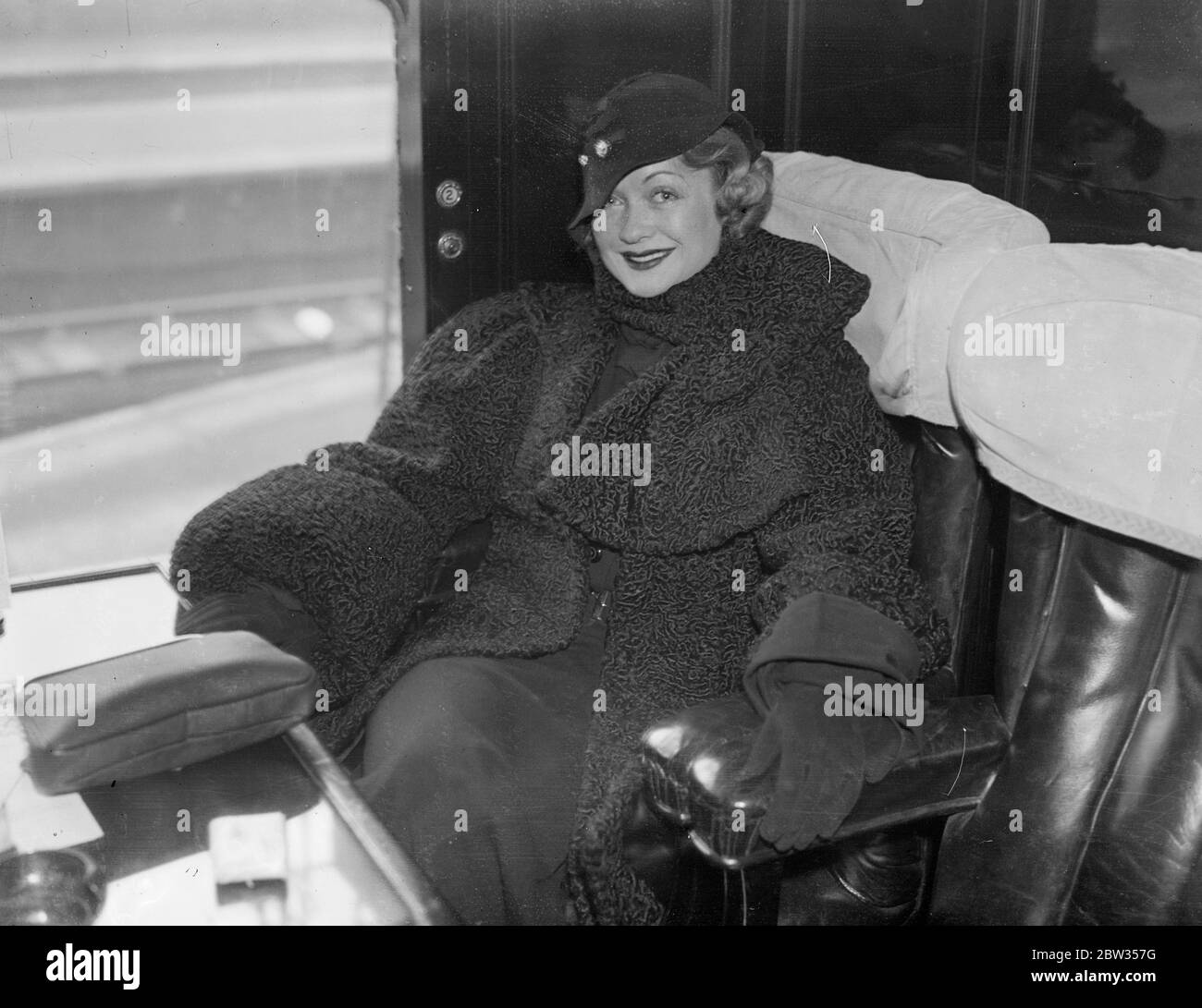 Constance verlässt London nach ein paar Stunden Aufenthalt