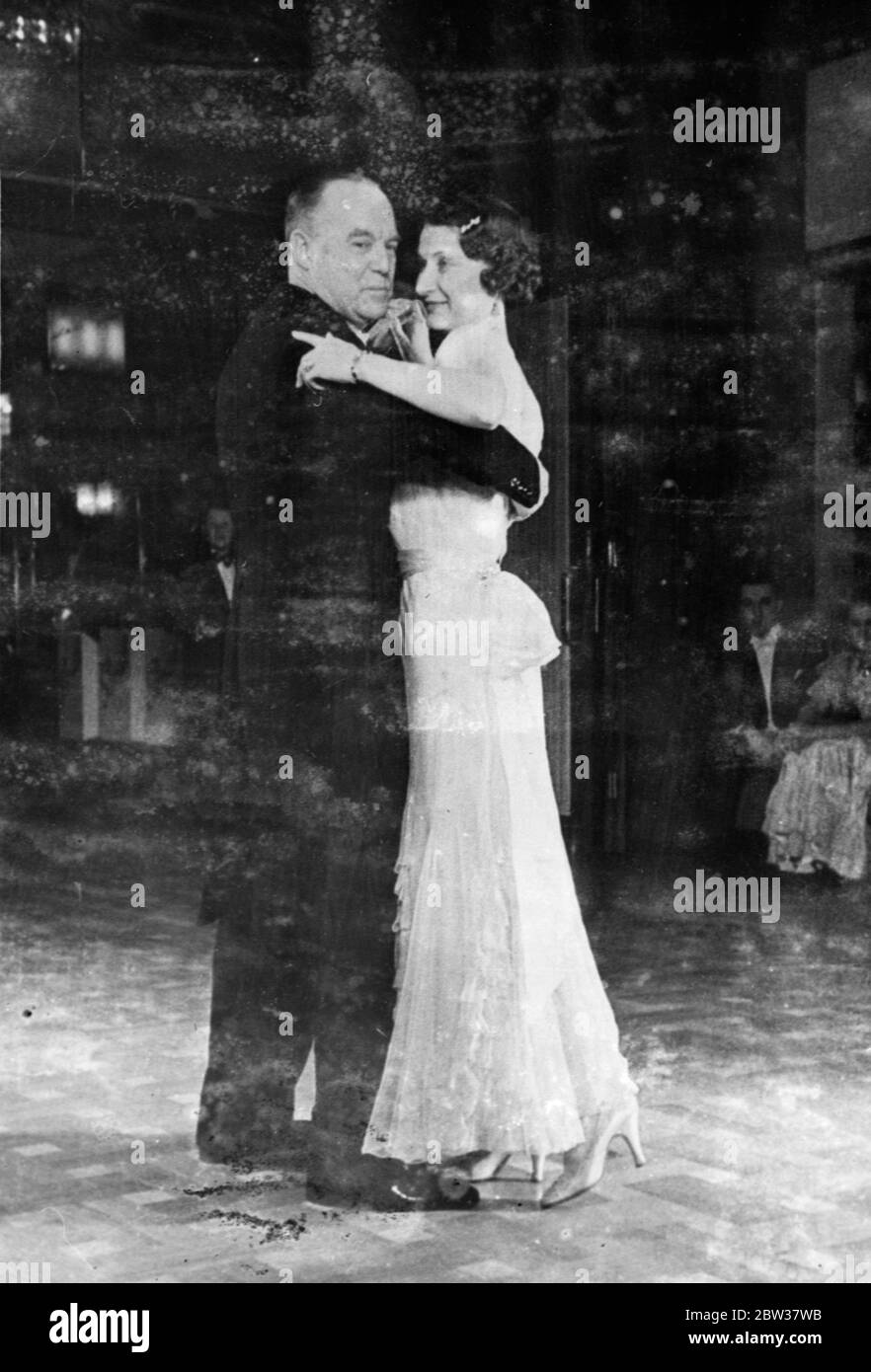 London Paar konkurrieren für die Welt ' s Tanz Meisterschaft in Prag. Dezember 1933 Stockfoto