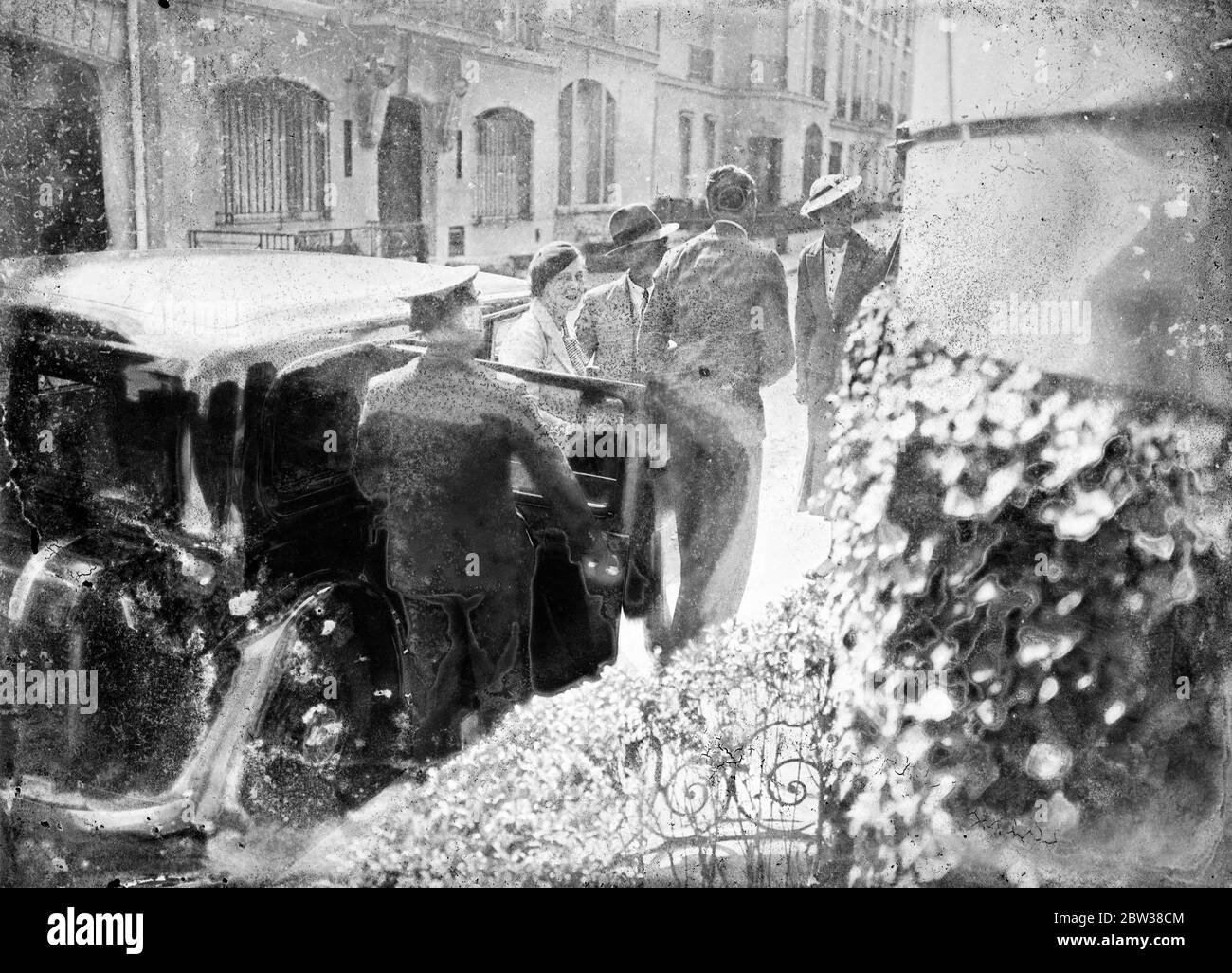 Prinz George und Prinzessin Marina in Paris . Prinz George und Prinzessin Marina von Griechenland, seine affianzierte Braut, kamen von München aus nach London. 11. September 1934 Stockfoto